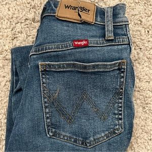 Wrangler high rise skinny jeans fit size 25